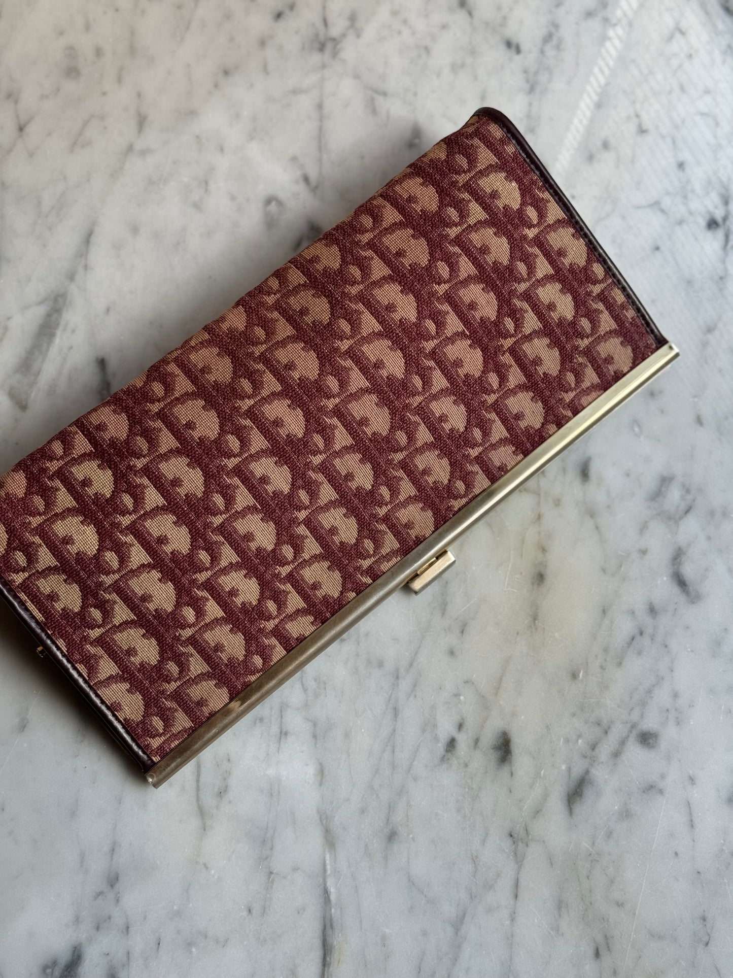 Pochette Dior monogram