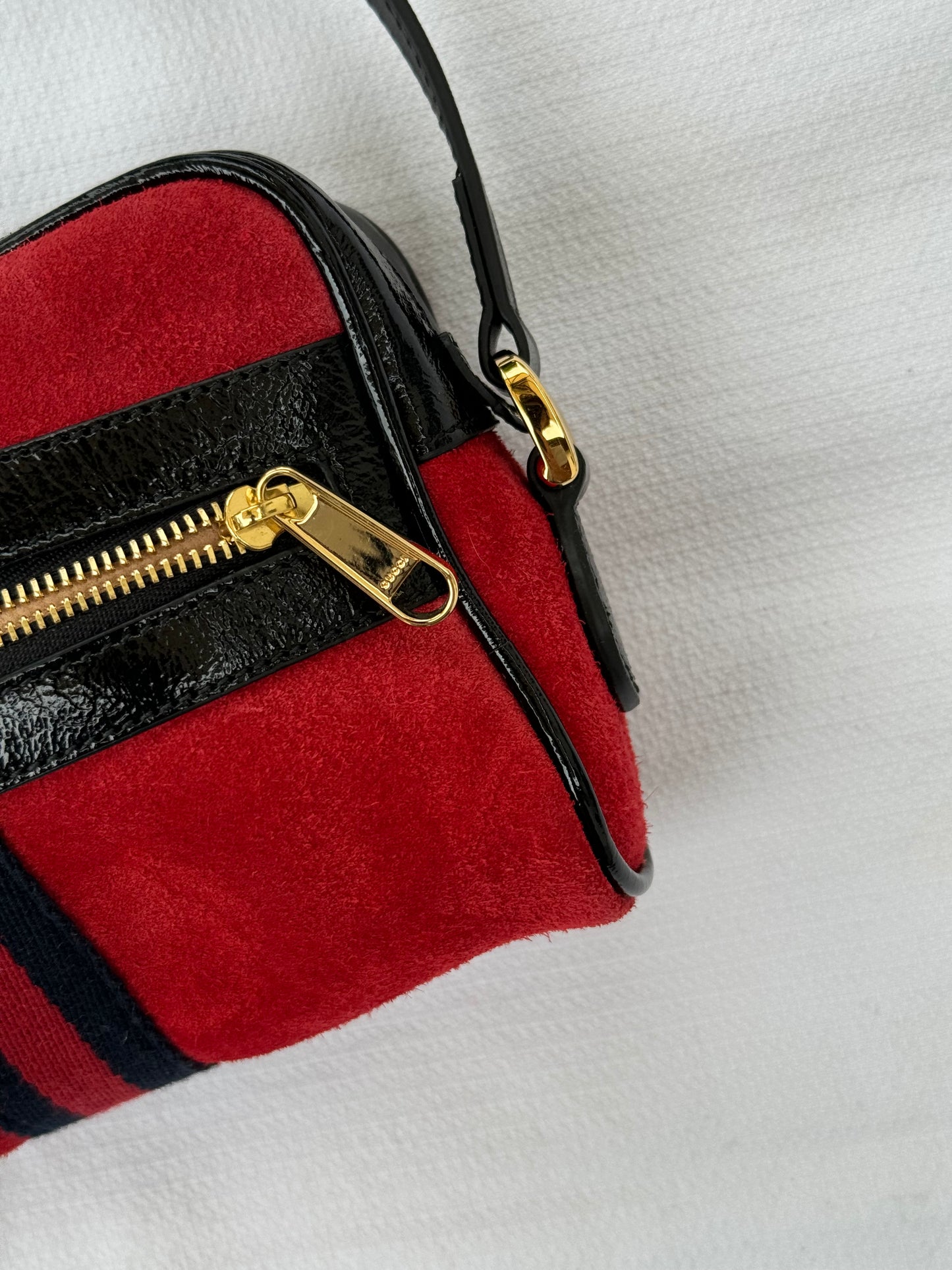 Gucci vintage camera bag