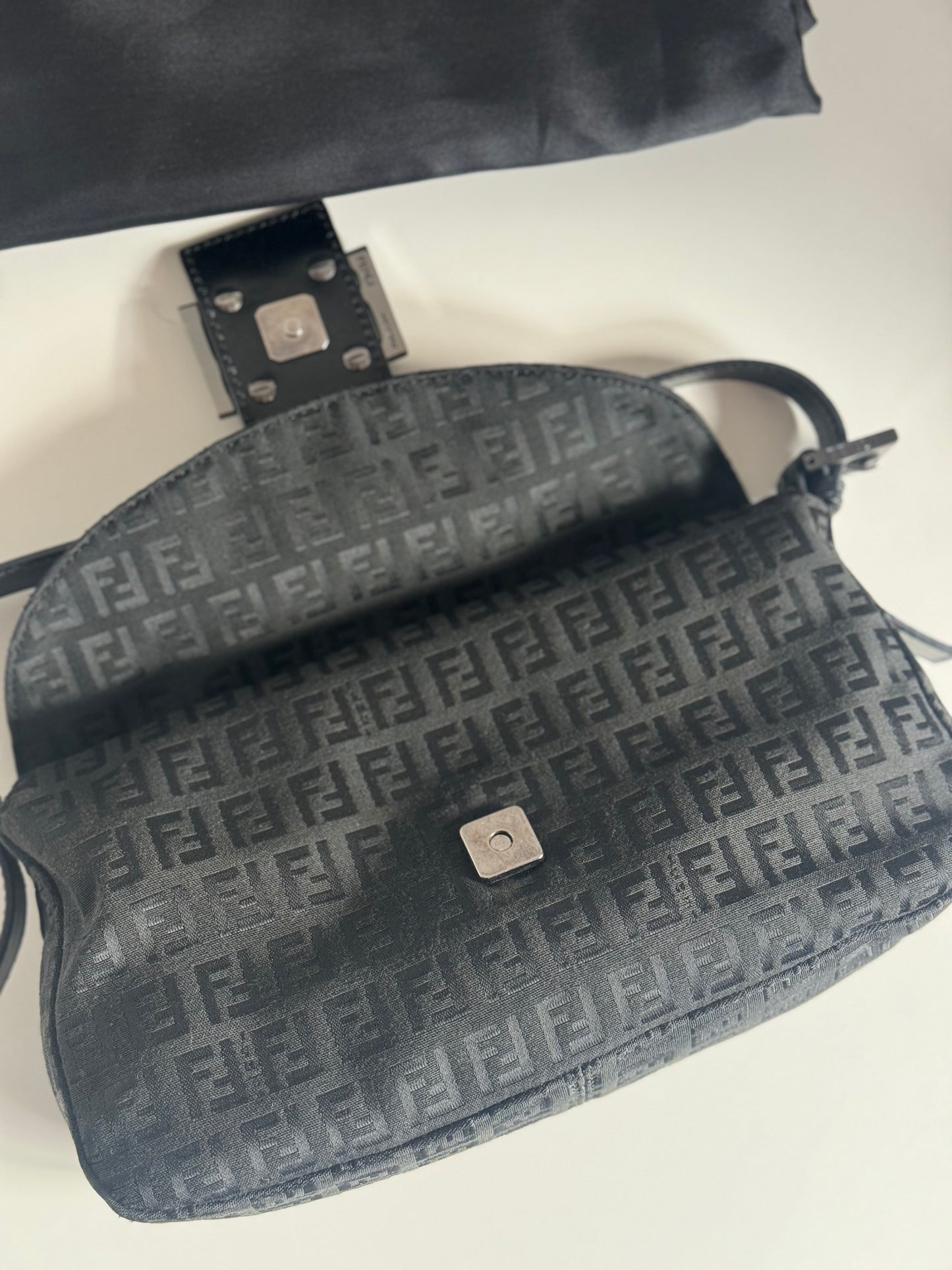 Vintage Fendi Baguette Monogram