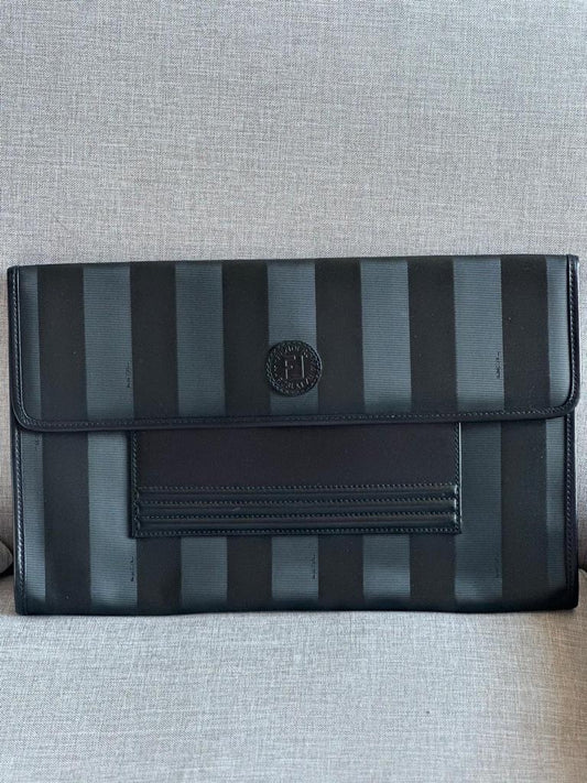 Vintage Maxi Fendi Pochette