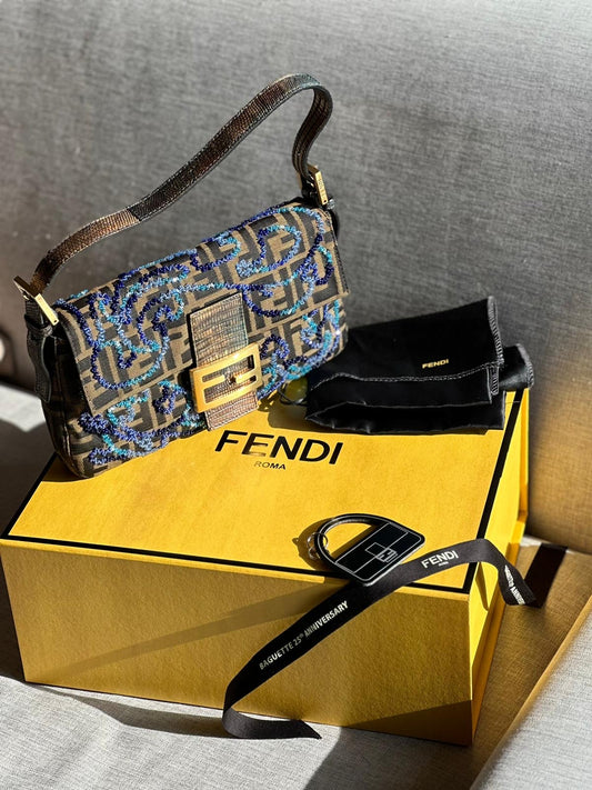 Vintage Fendi Baguette limited edition