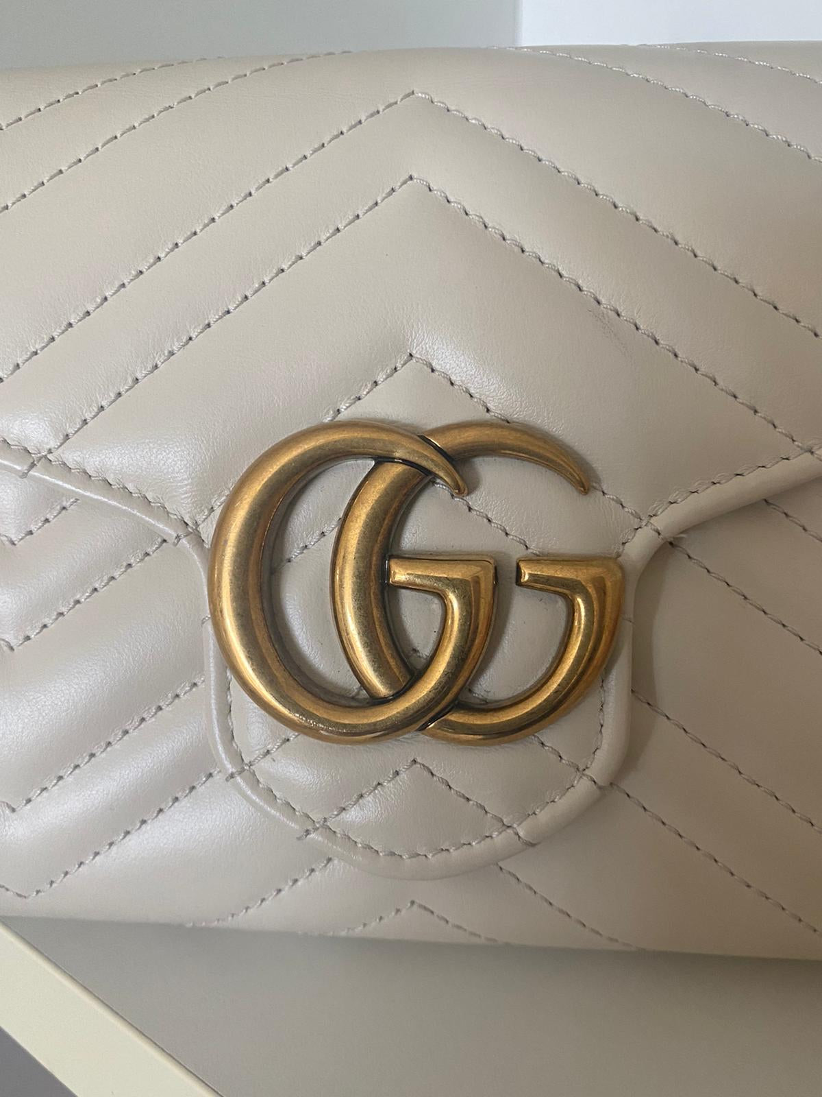 Gucci Marmont panna.