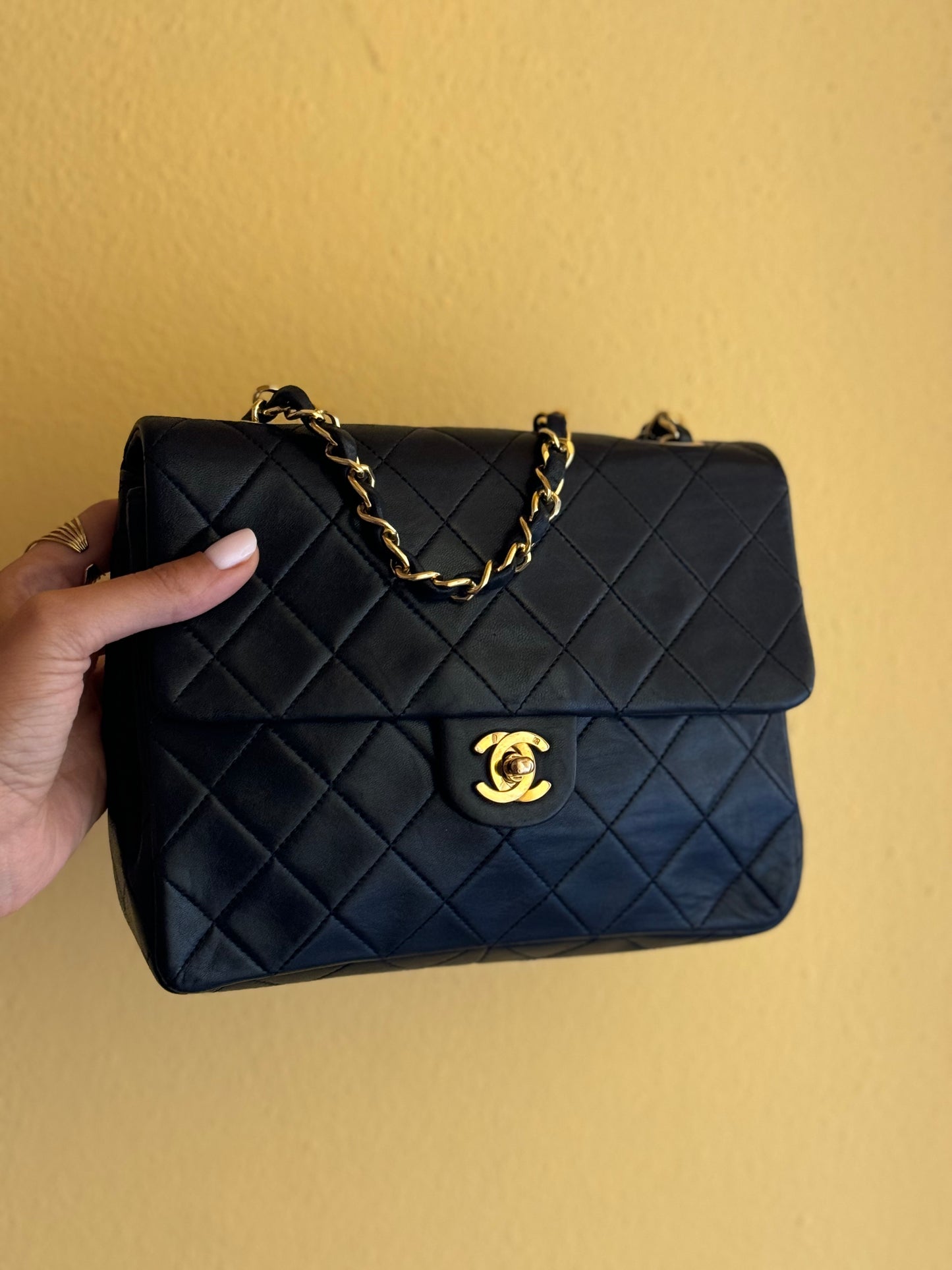 Chanel Mini square nera