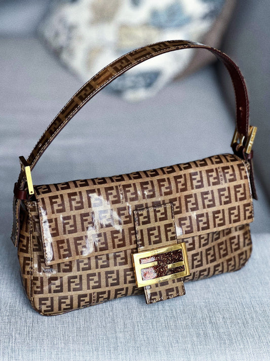 Vintage Fendi Baguette in vinile