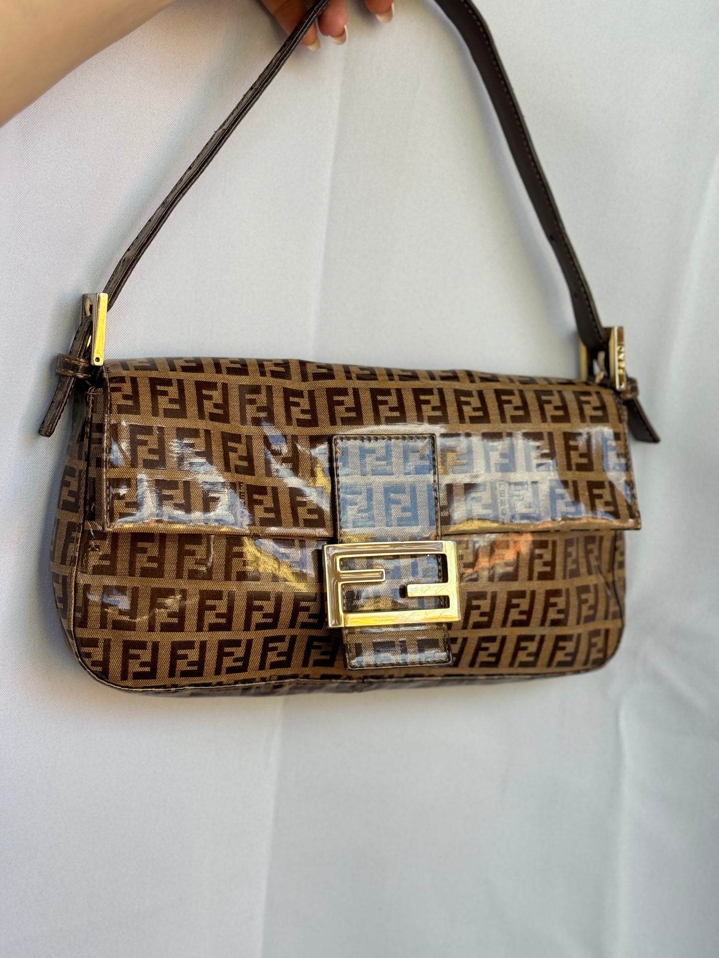 Vintage Fendi Baguette in vinile