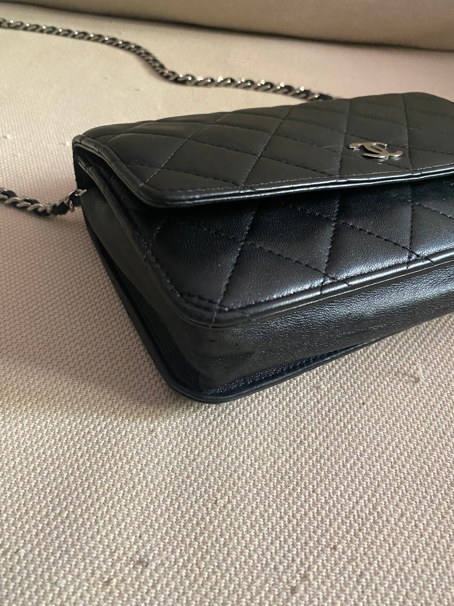 Chanel Wallet on chain