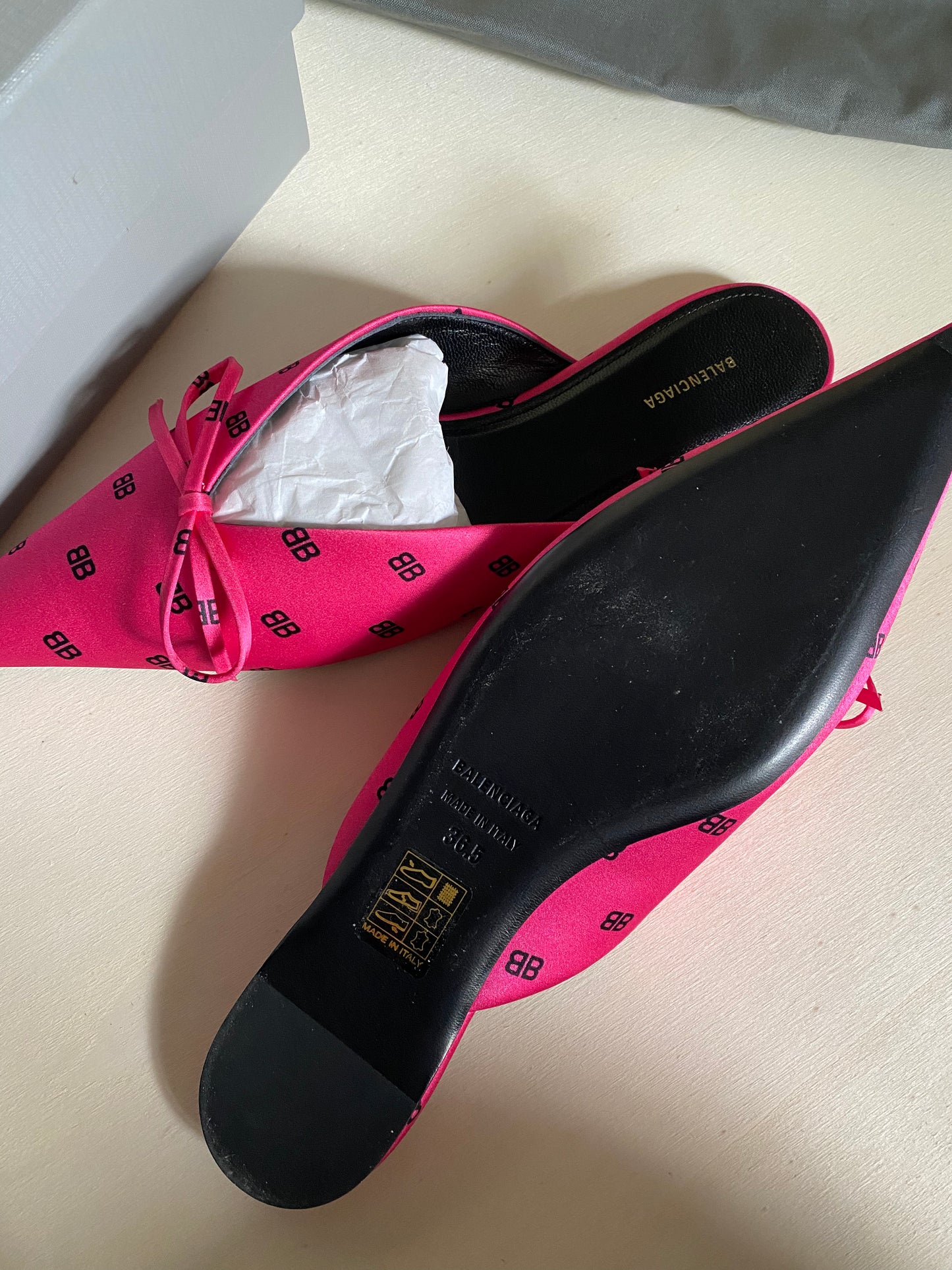 mules Balenciaga knife fucsia