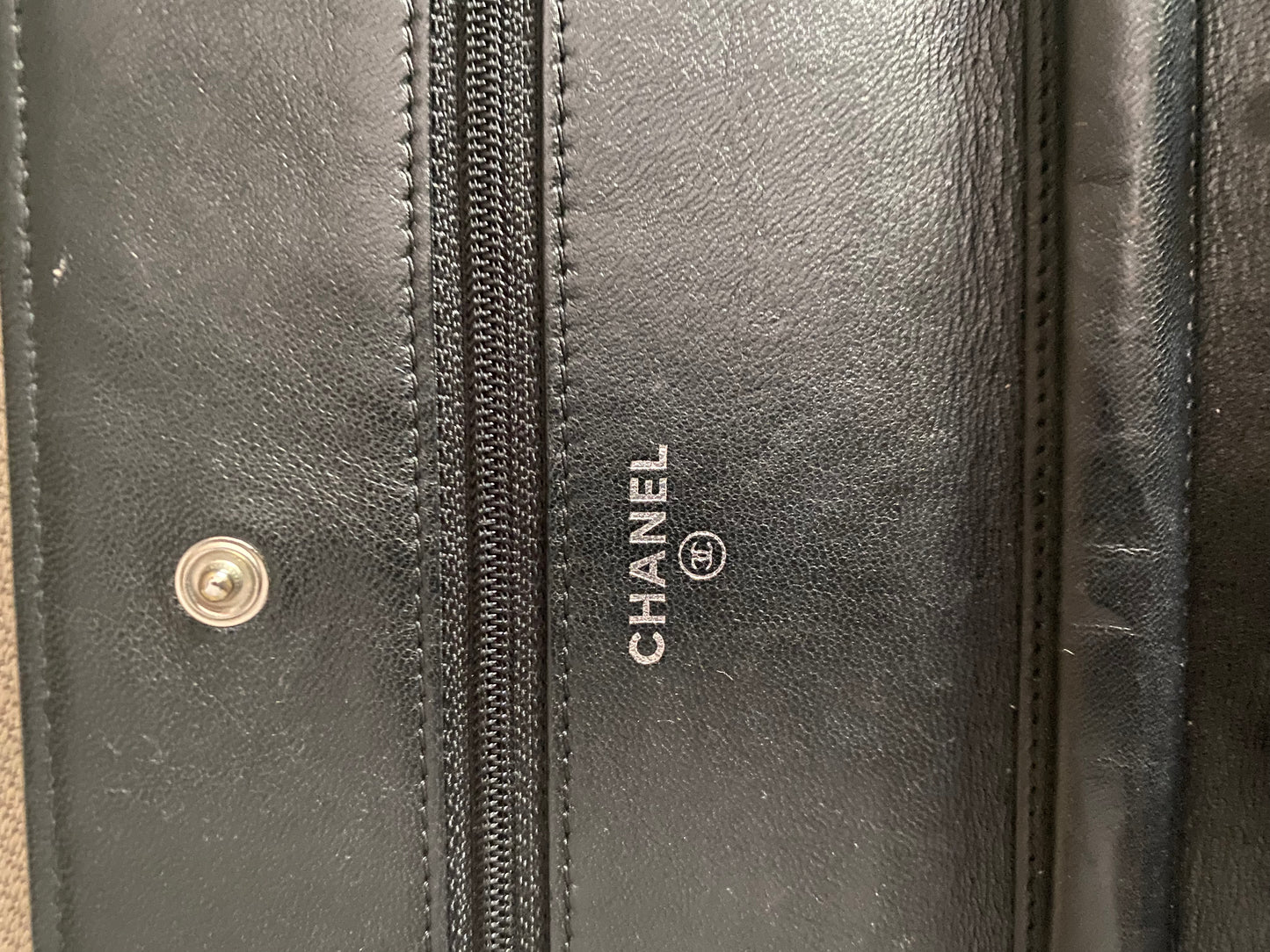 Chanel Wallet on chain