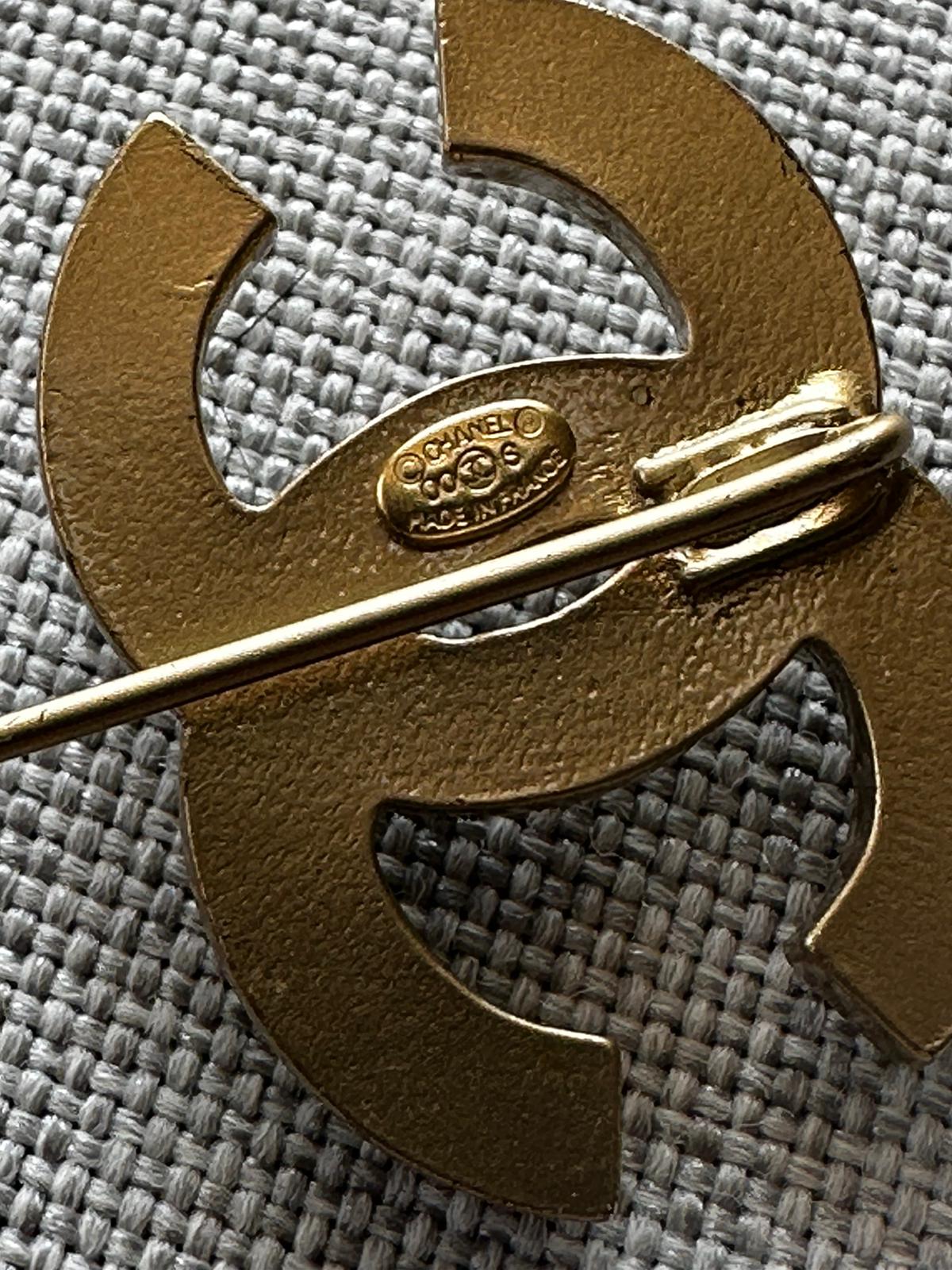 Vintage Chanel Brooch (spilla)